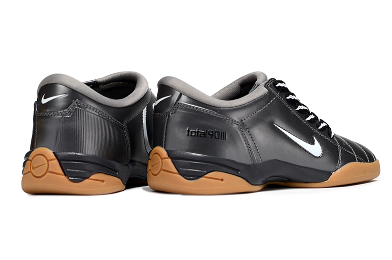 Chuteira Nike T90 Futsal