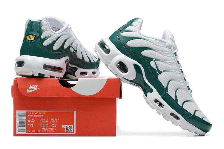 Tênis Nike Air Max TN Plus x (Lacoste)