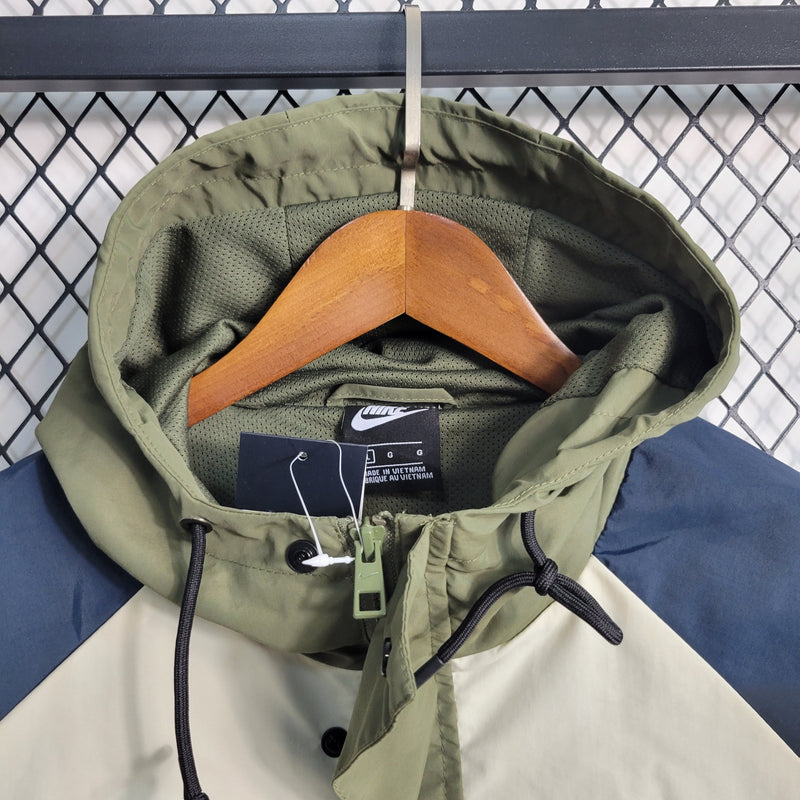 Jaqueta Corta Vento Nike Military