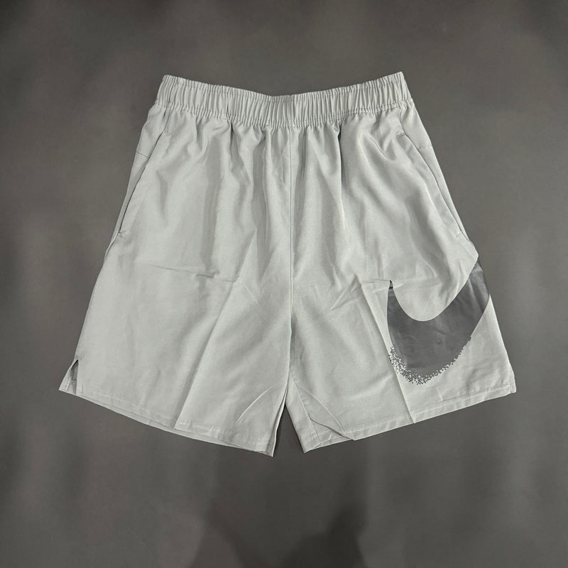 Shorts Nike Big Swoosh Cinza