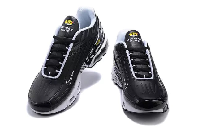 Tênis Nike Air Max TN Plus 3 (Black and White Leather)