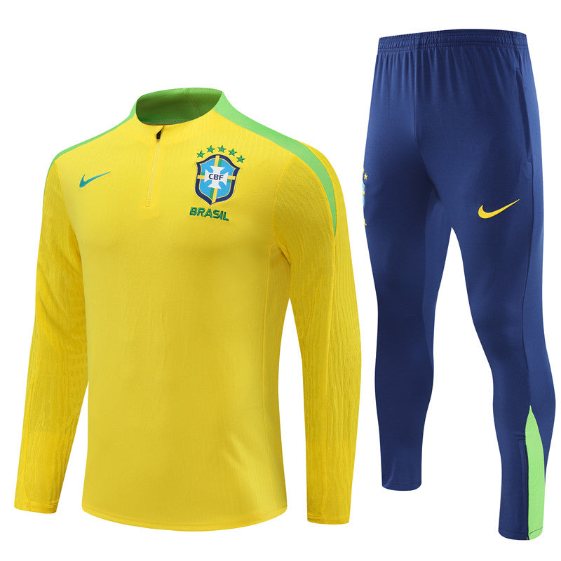 Conjunto Brasil 24/25