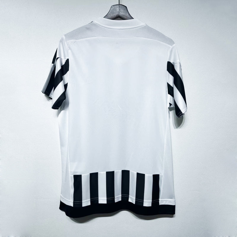 Camisa Retrô Juventus 2015/16