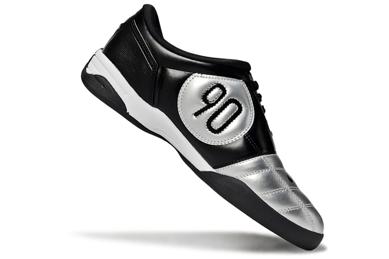 Chuteira Nike T90 Futsal
