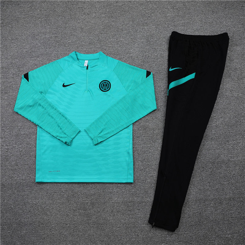 Conjunto Inter de Milão 21/22