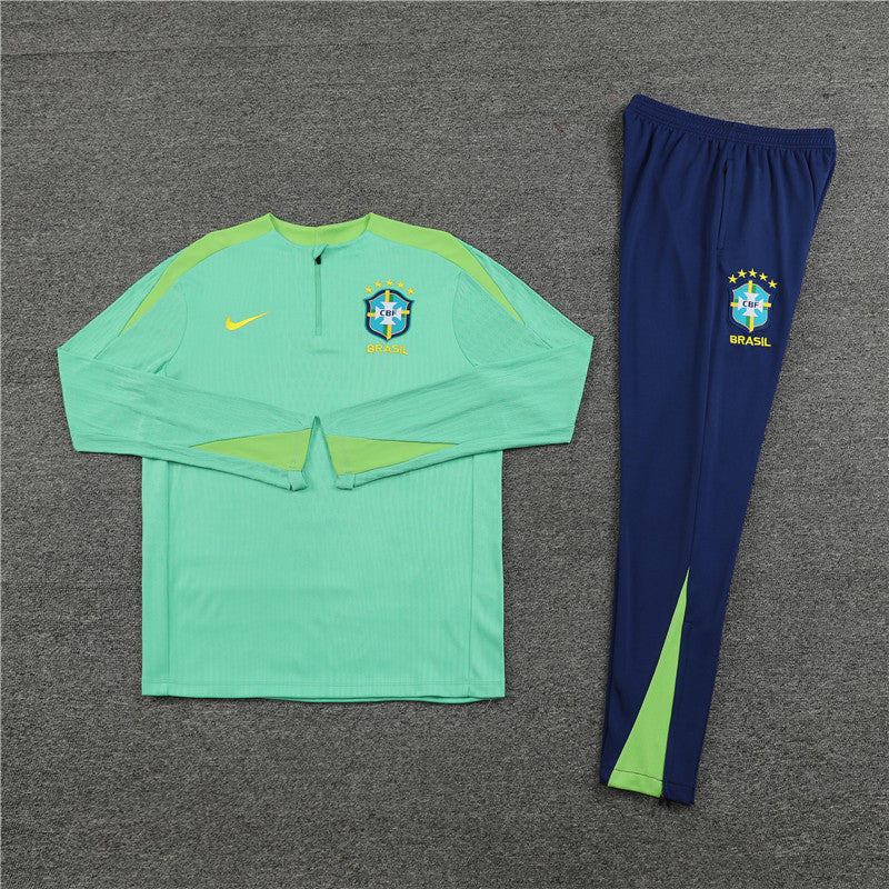 Conjunto Brasil 24/25