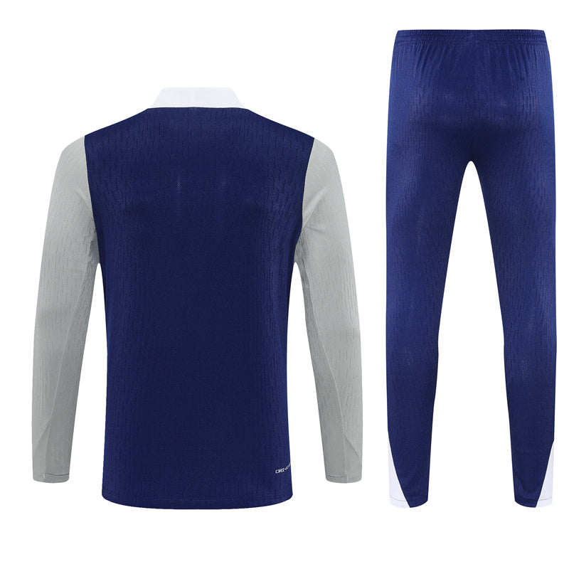 Conjunto Tottenham 25/26
