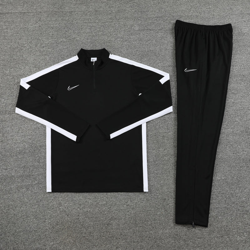 Combo Nike Academy