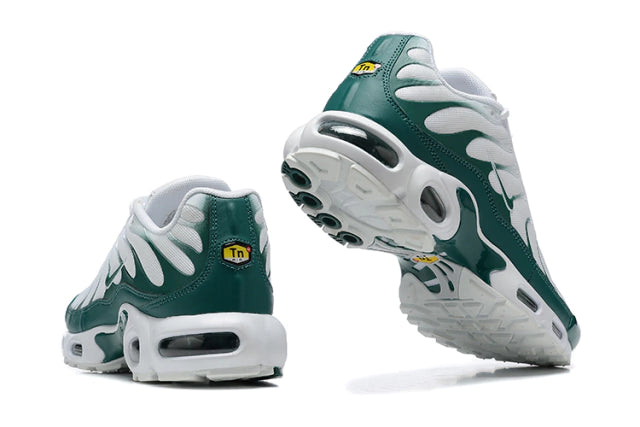 Tênis Nike Air Max TN Plus x (Lacoste)