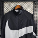 Jaqueta Corta Vento Nike Big Swoosh Preto