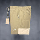 Shorts Nike Marrom