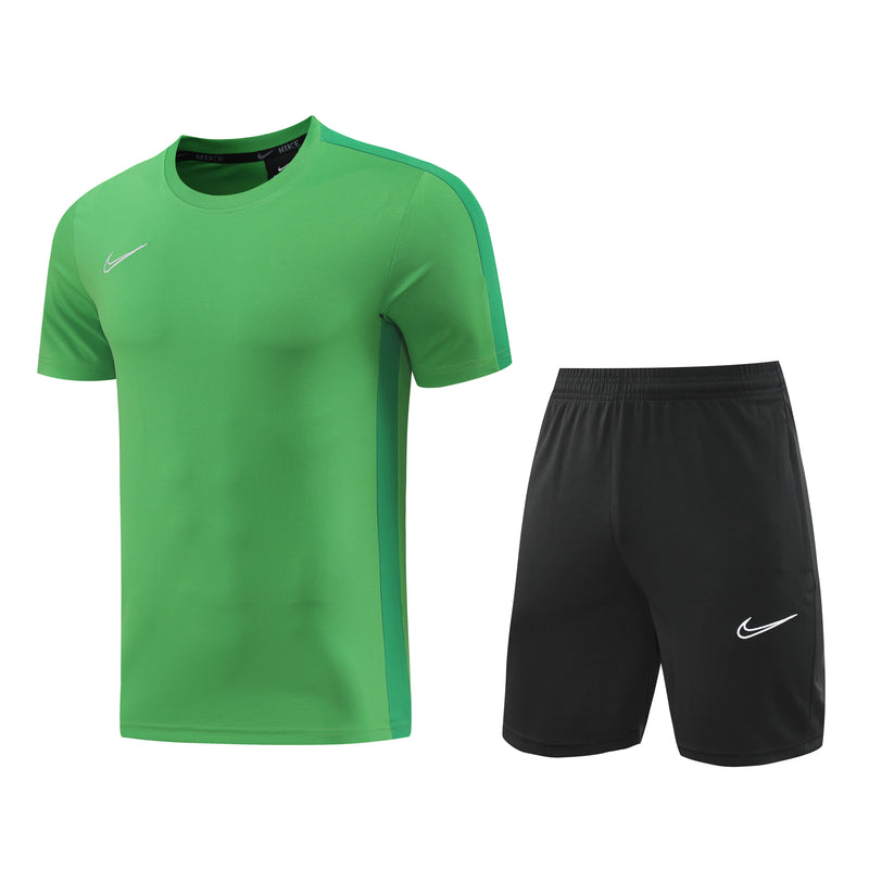 Kit Casual Nike Academy Verde